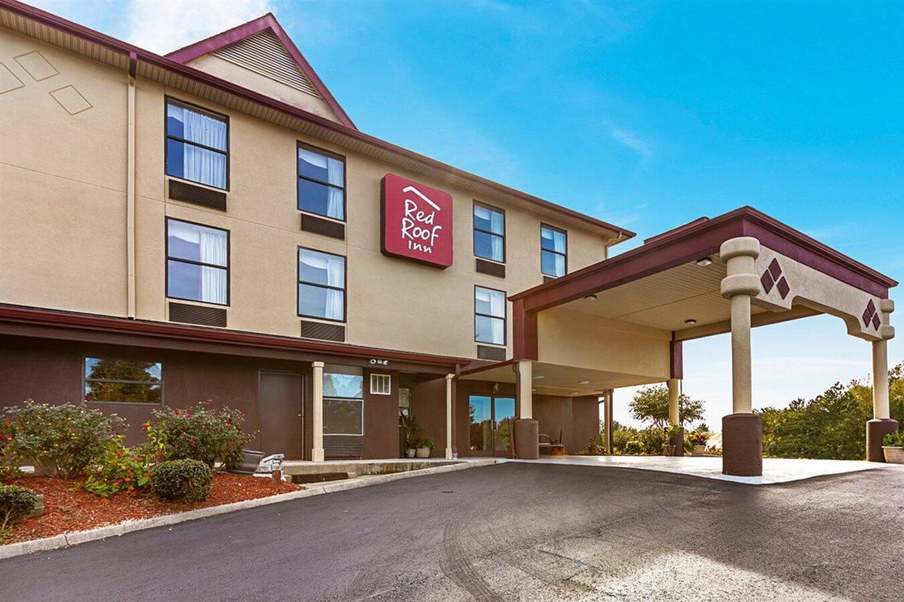 Clarion Pointe Hotel Archdale Exterior photo
