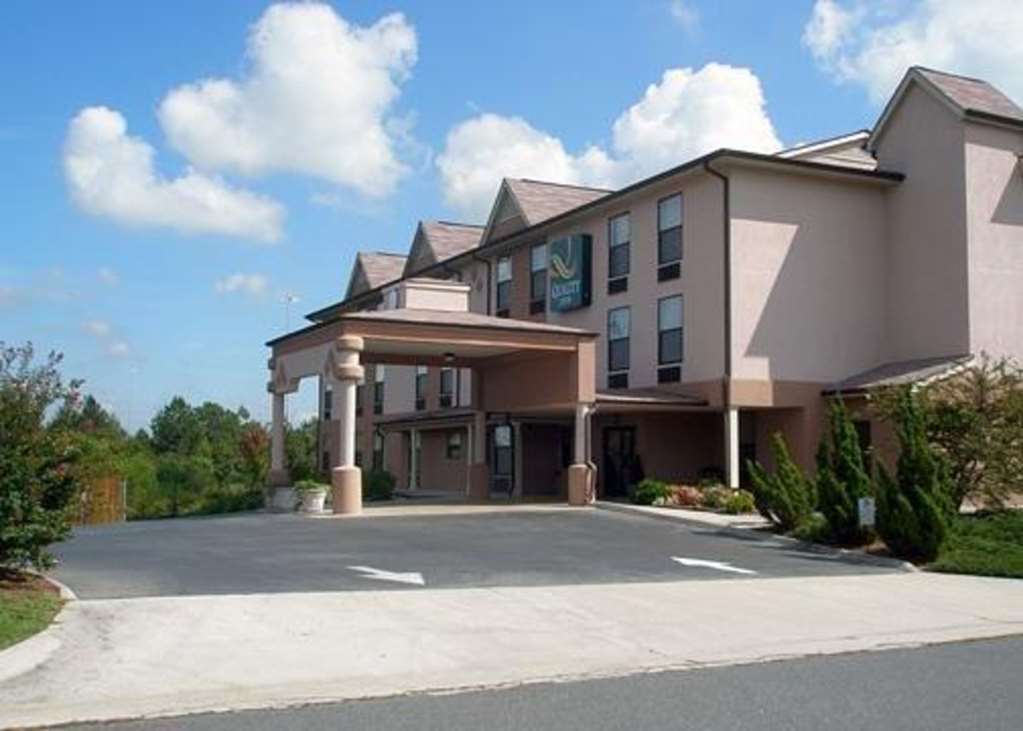 Clarion Pointe Hotel Archdale Exterior photo