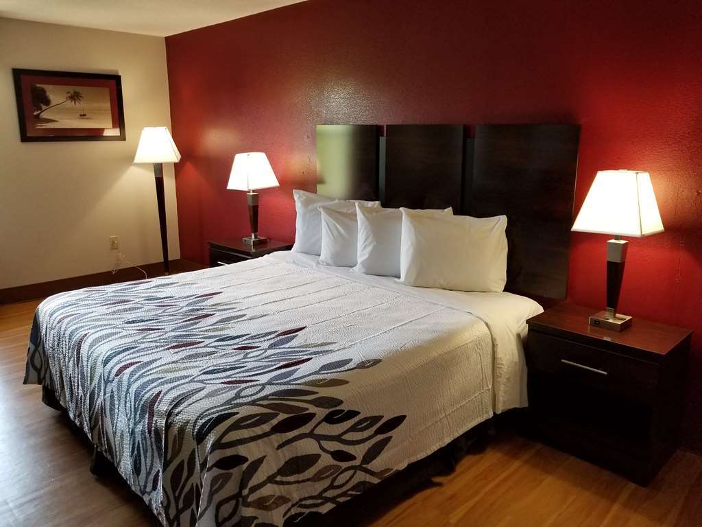 Clarion Pointe Hotel Archdale Room photo
