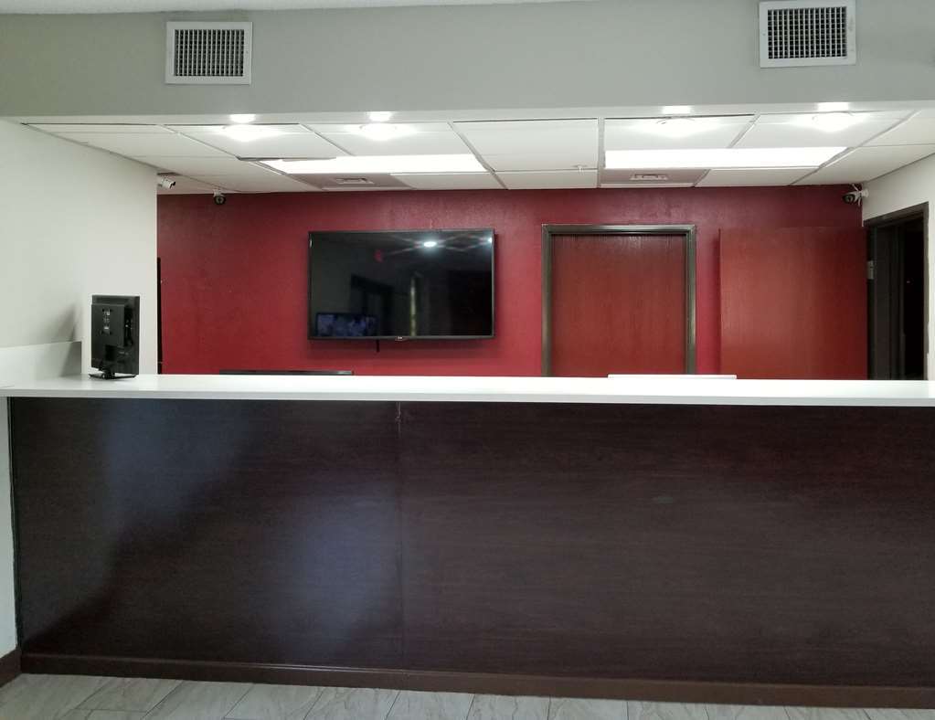 Clarion Pointe Hotel Archdale Interior photo